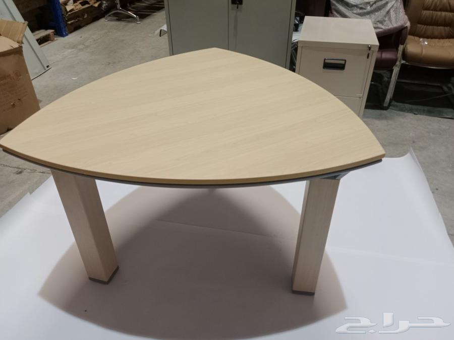 Very luxurious new meeting table with carton for only 20064467285017985114
