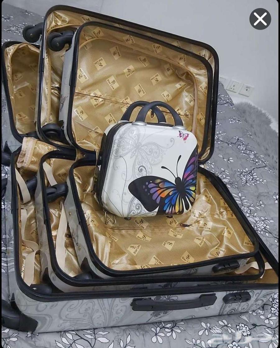 شنط سفر شبه جديده ب 300 ريال للبيع الموقع المدينه المنوره.64465114085633110