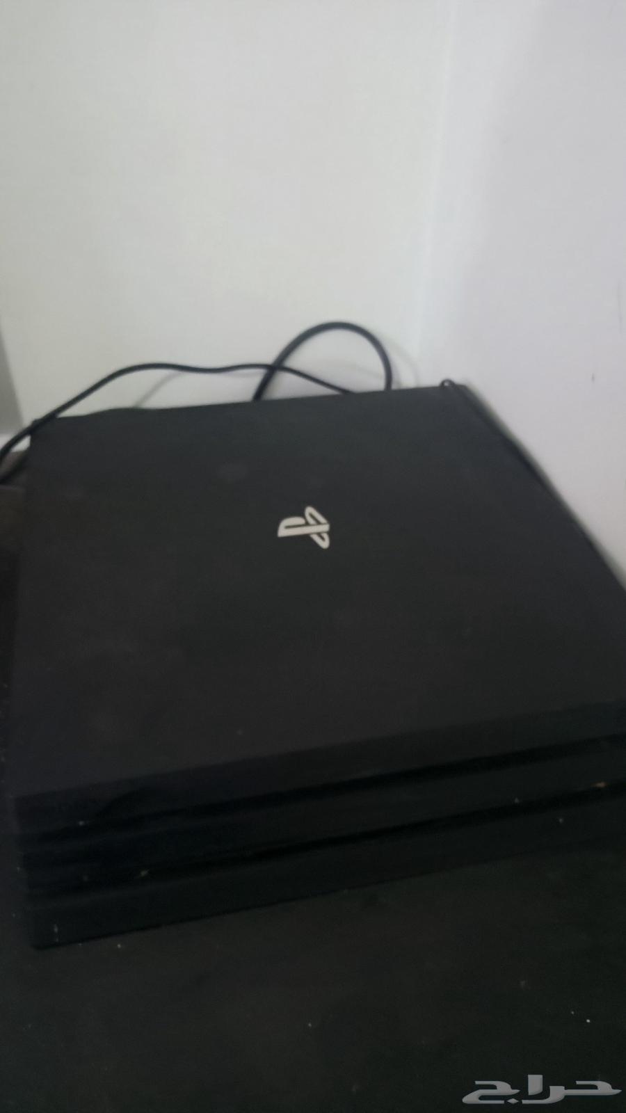 Brand new Sony 4 Pro, I swear, under 700 I won't even look at it64464437130242113