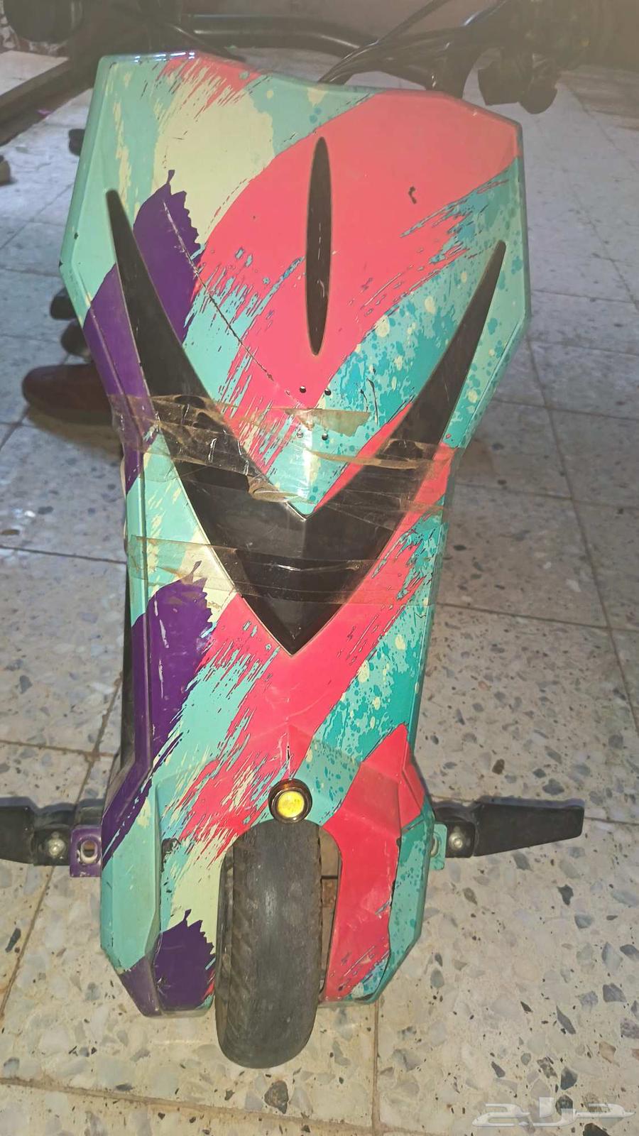 Good scooter with its own charger included64466836161923111