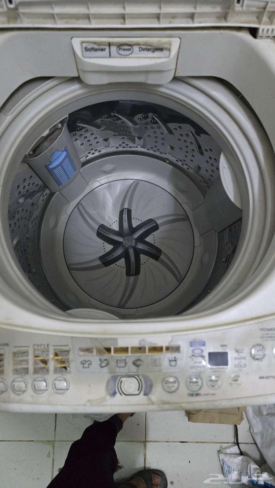 Two used refrigerators, used automatic washing machine, 4 window desert coolers64470718131075113