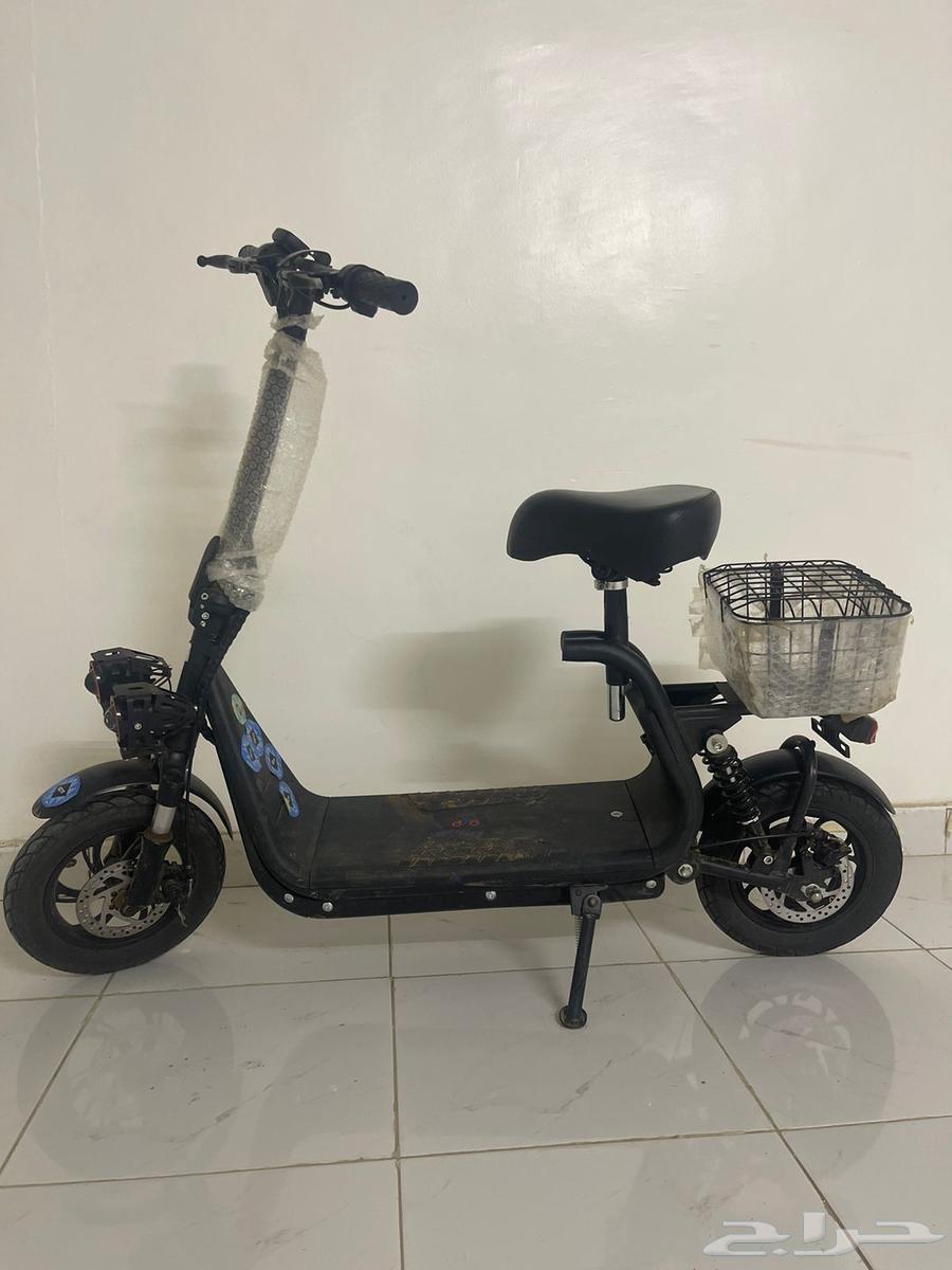 سكوتر كهربائي مقاس 12 استخدام لمده شهر64468357073410112
