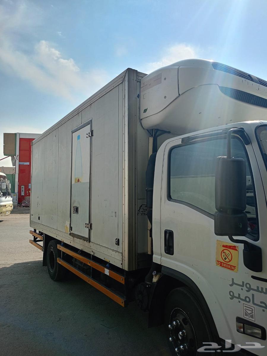 Refrigerated and frozen transport within and outside Riyadh64471061633155110