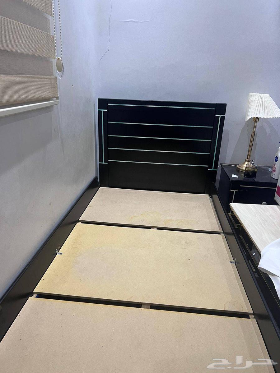 سريرين نظيفة جدا  تفصيل مع كوميدينو 264468398406017112