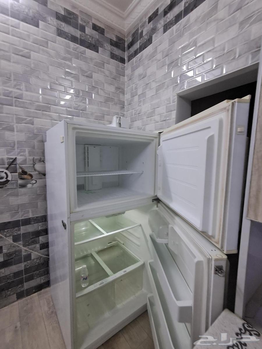 اثاث نظيف للبيع مجالس وثلاجه ودولاب64465982669057110