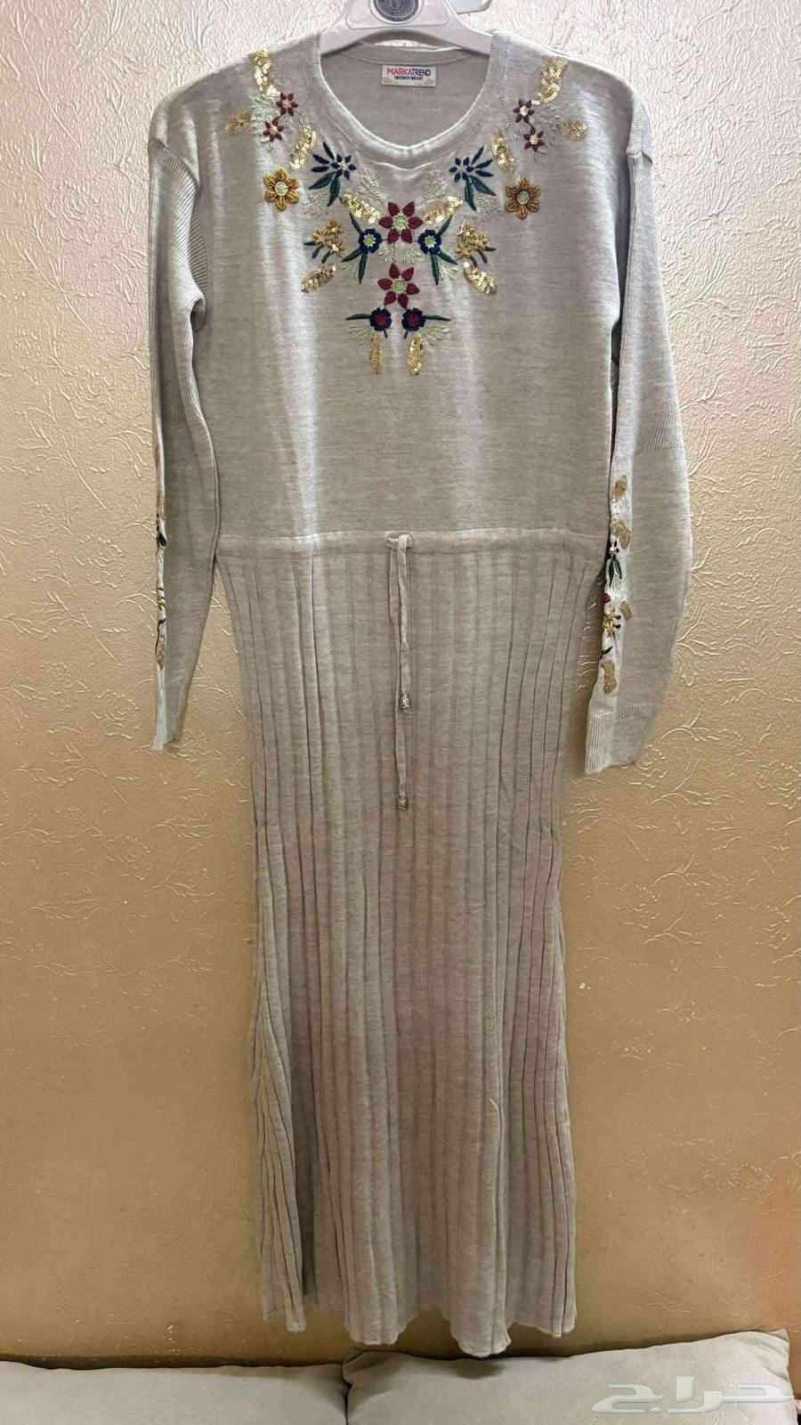 جلابيه وفستان صوف جديد للبيع64464465165442113