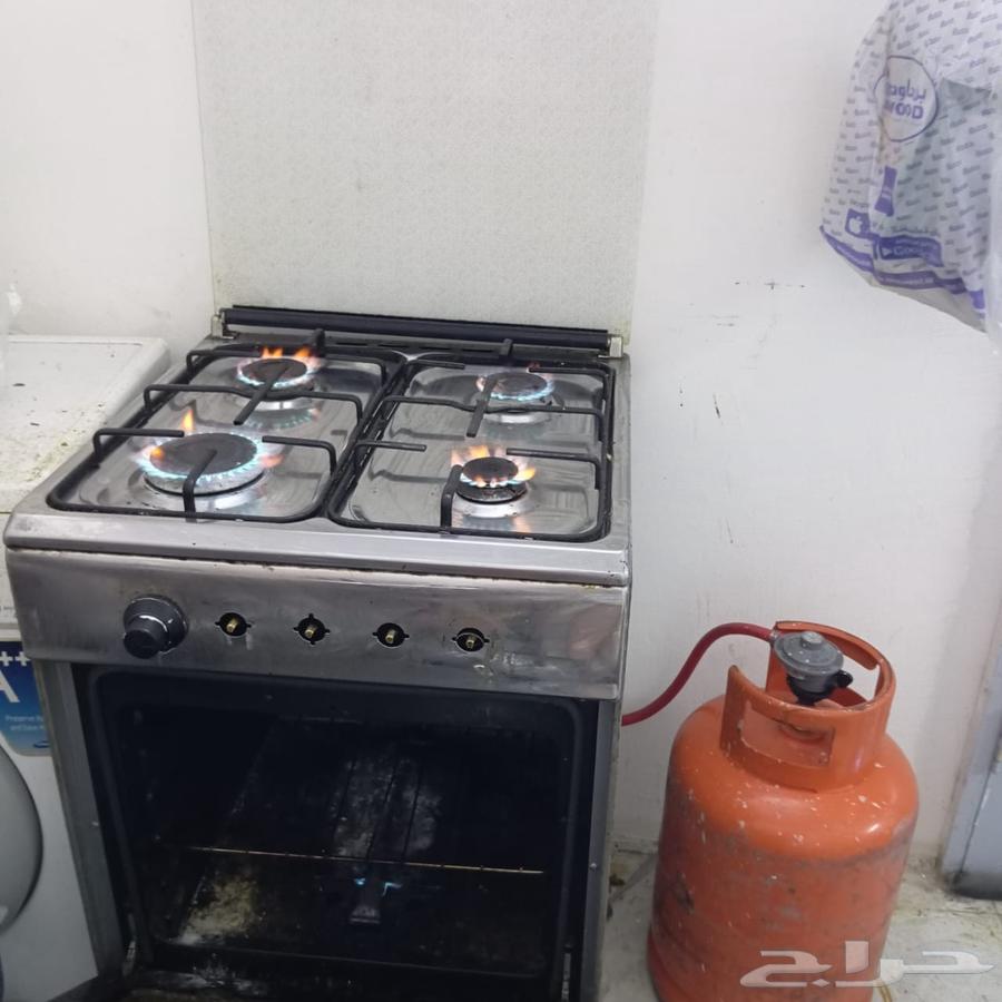 بوتاجاز 4 شعله مع الاسطوانه و التوصيل ب 450 ريال مشرفه64466725874051112