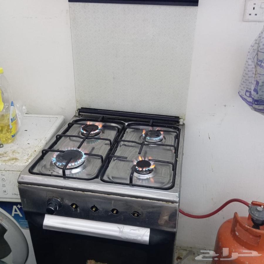 بوتاجاز 4 شعله مع الاسطوانه و التوصيل ب 450 ريال مشرفه64466725874051111