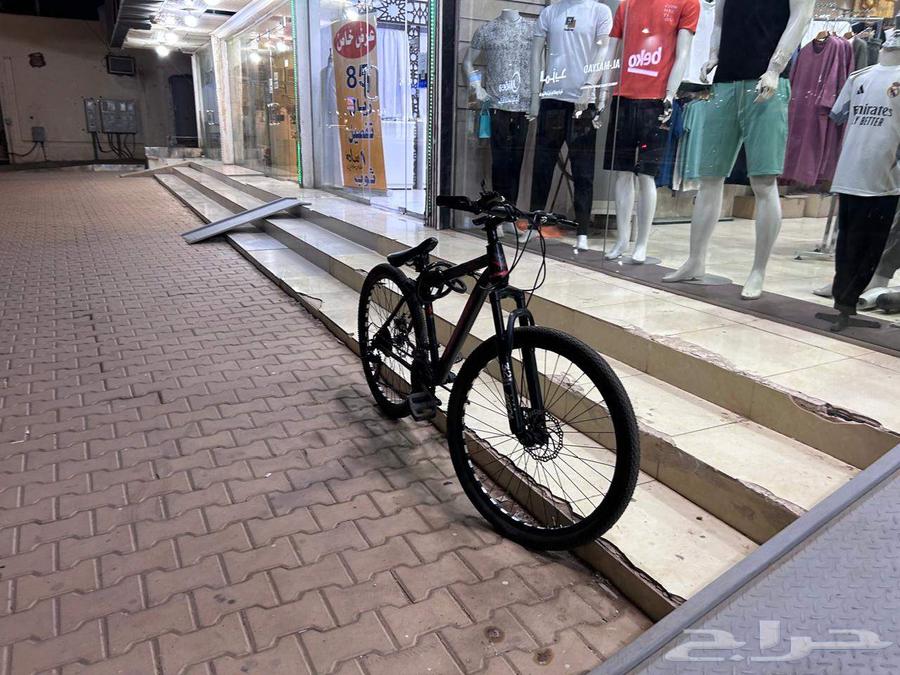 دراجة هوائية رياضية شبه جديد استعمال شهر على السوم64469711679491112
