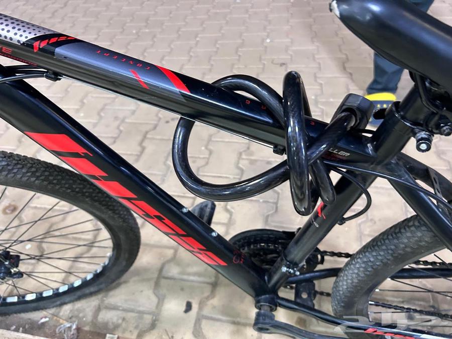 دراجة هوائية رياضية شبه جديد استعمال شهر على السوم64469711679491114