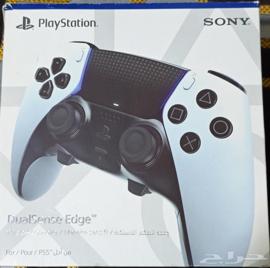 An unmissable opportunity, brand new Sony 5 Five controller64465001446657112