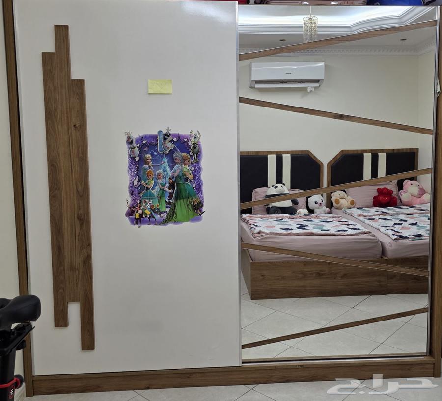 غرفة نوم 9 قطع ب سريرين مستعملة بحالة ممتازة64469320734850111