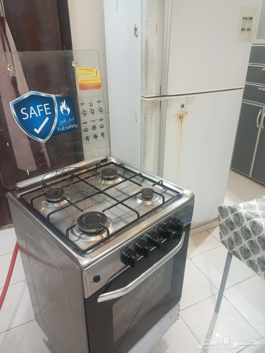 ثلاجة هيتاشي15.4قدم فرن أربعه ع بحالة ممتازة64470718073217111