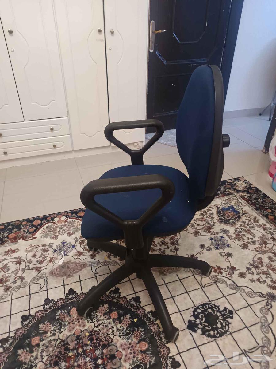كرسى مكتب للبيع64465127851137110