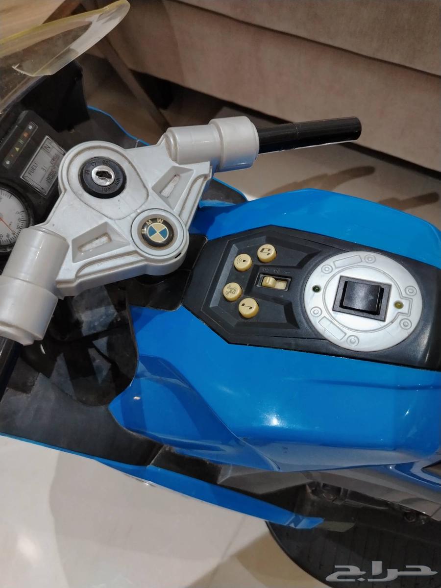 دباب BMW يعمل بحالة جيدة جدا للبيع ب200 ريال قابل للتفاوض64470073031554111