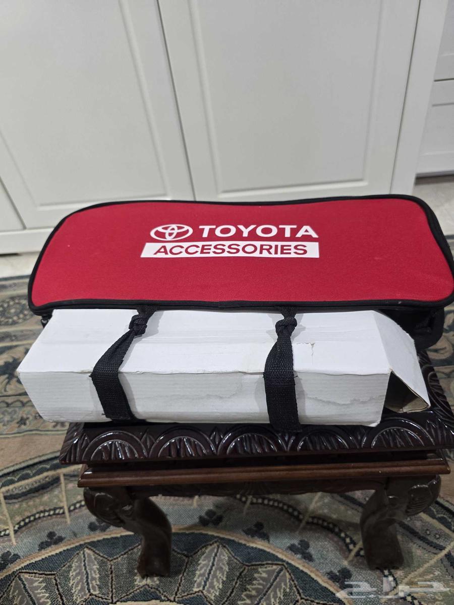 مولد كهرباء على بطارية السياره وشنطة سياره تويوتا64468176363267114