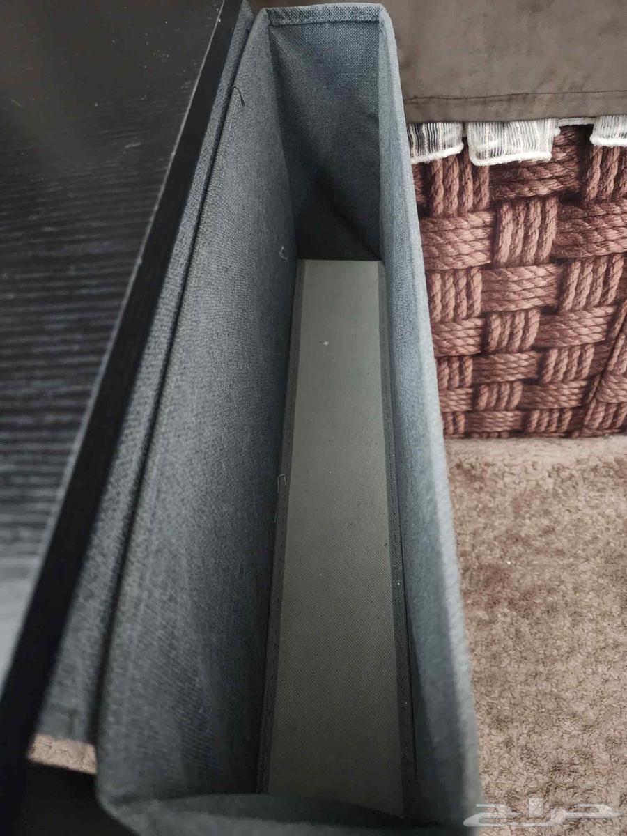 Clean chair and table, nothing in it, starting bid from 25064471526612354114