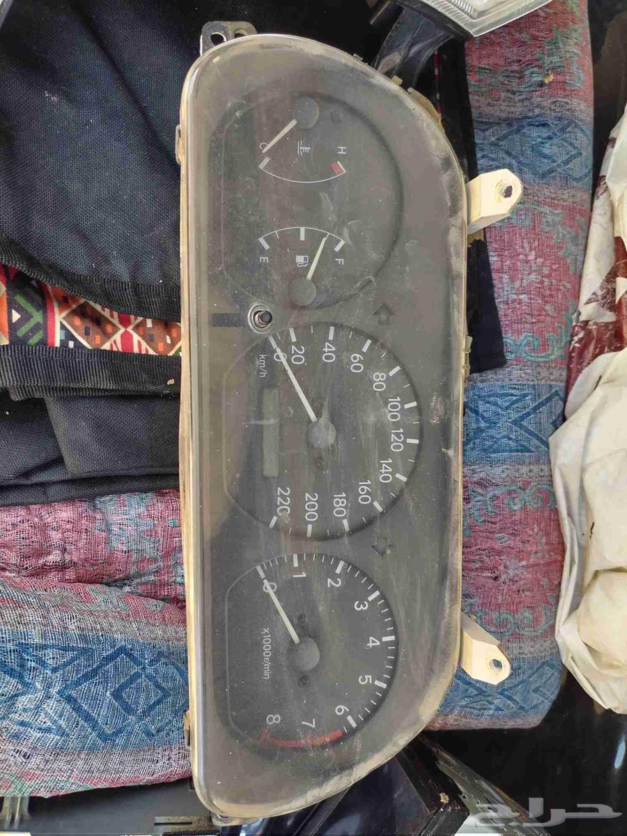 لمبات كامري ب 100 ريال مجموع المصورين كامل لمبات اصلي64467634453377110