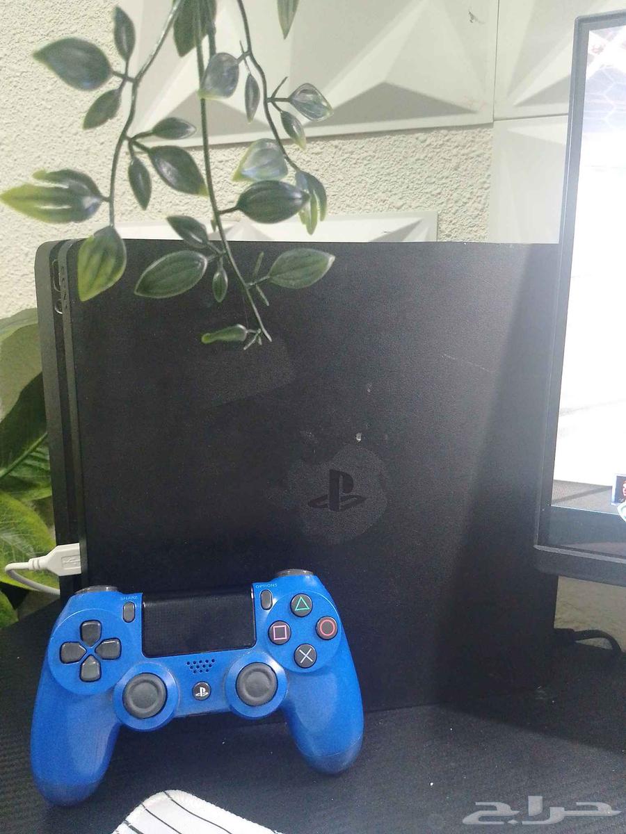 PlayStation 4 with PlayStation controller and its cables64469445616385110