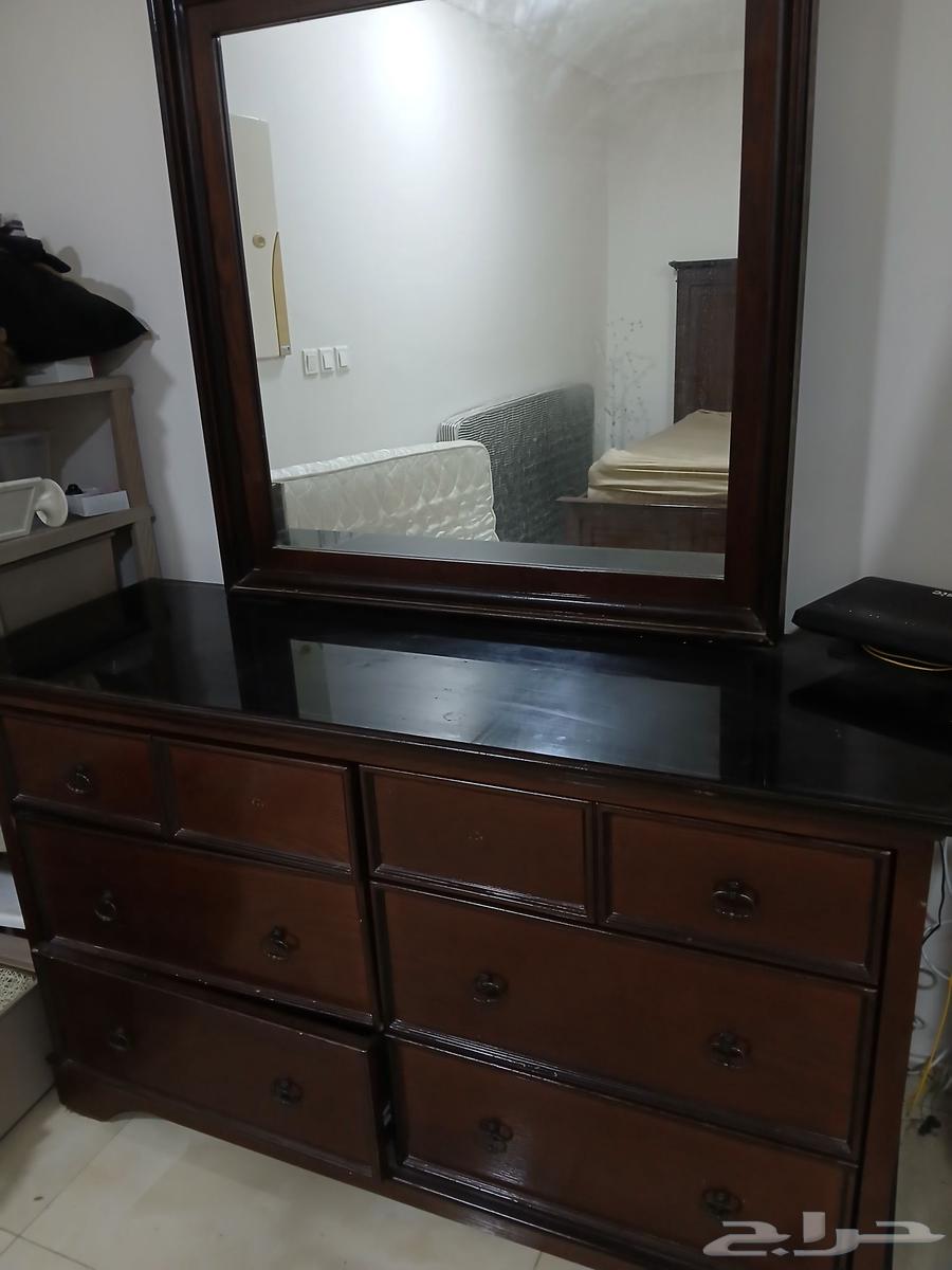 Large three-piece bedroom set in good condition with mattress64470607367681112