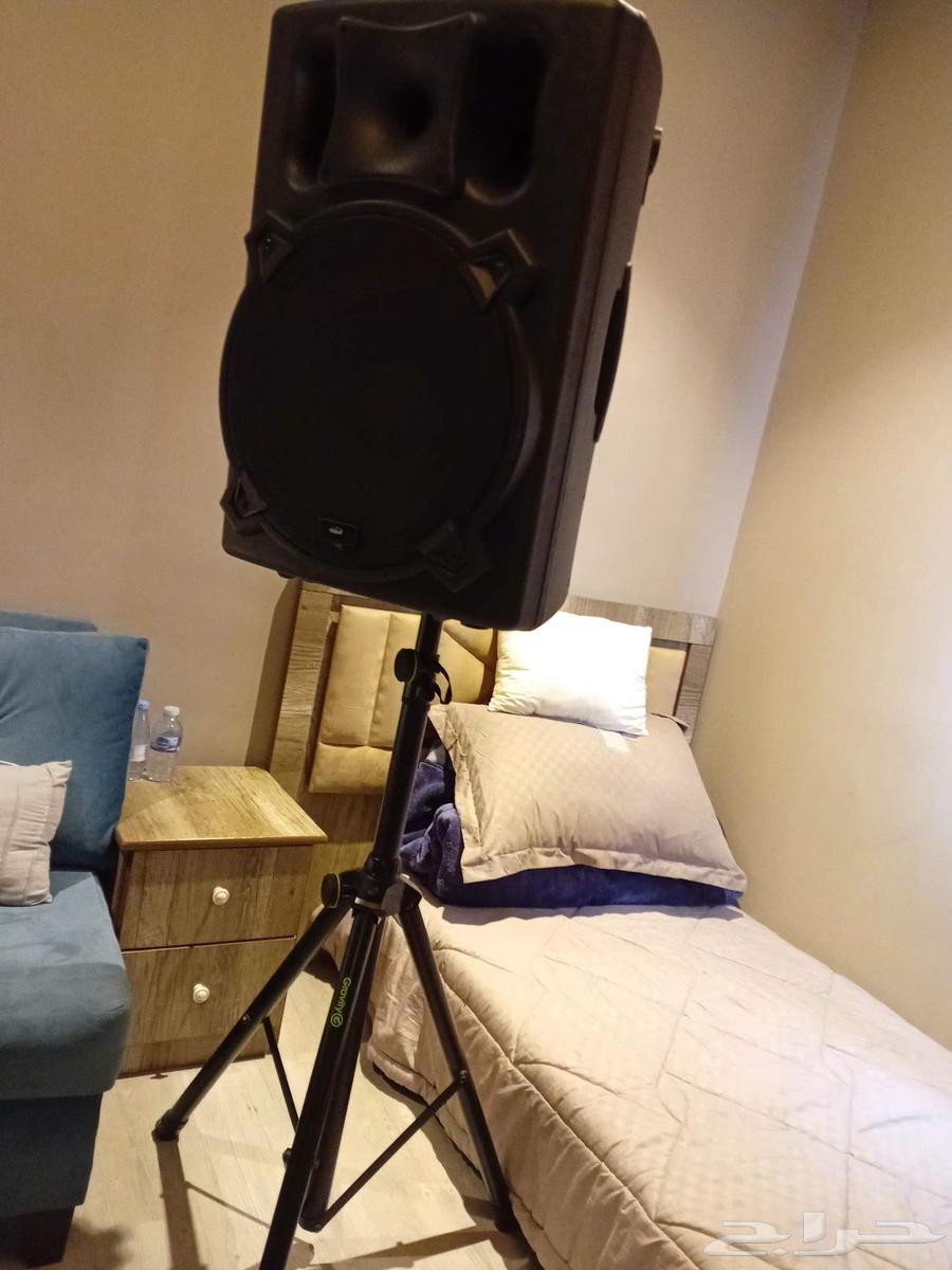 سماعات بلوتوث وديجي للحفلات والقاعات جدا نظيفه بي الاستاند64470209677315110