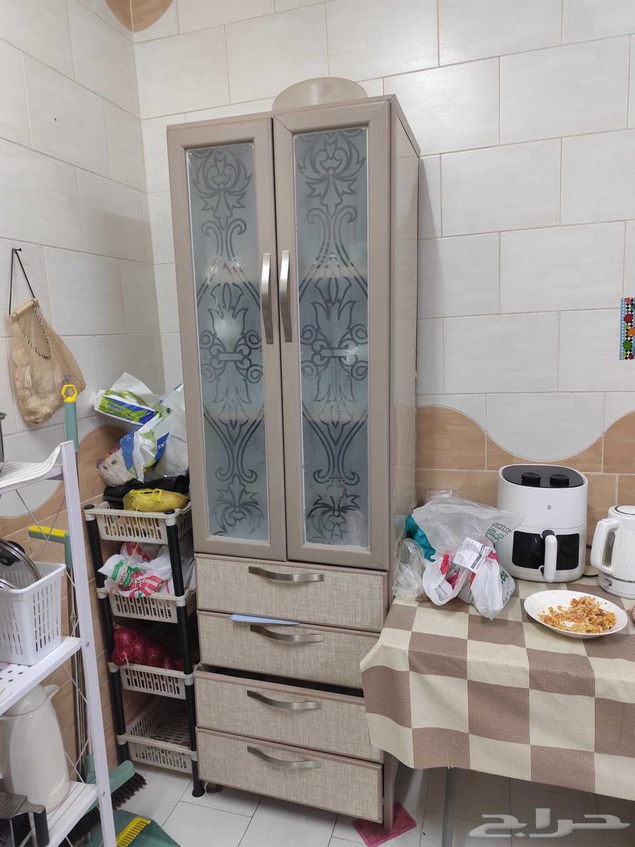 مطبخ على حاله الابواب موجودة السعر على السوم64471608328450111