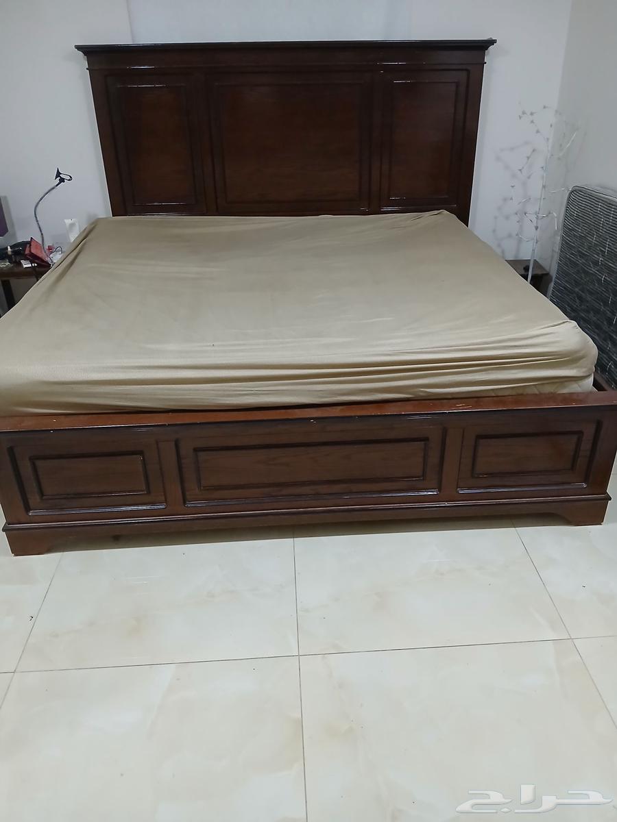 Large three-piece bedroom set in good condition with mattress64470607367681110