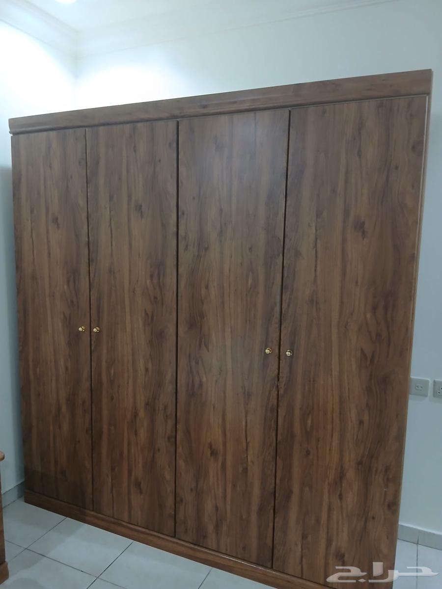 دولايب صغيره وكبيره وتسريحة نوم جديد ونضيف للبيع سوم64467466784898114