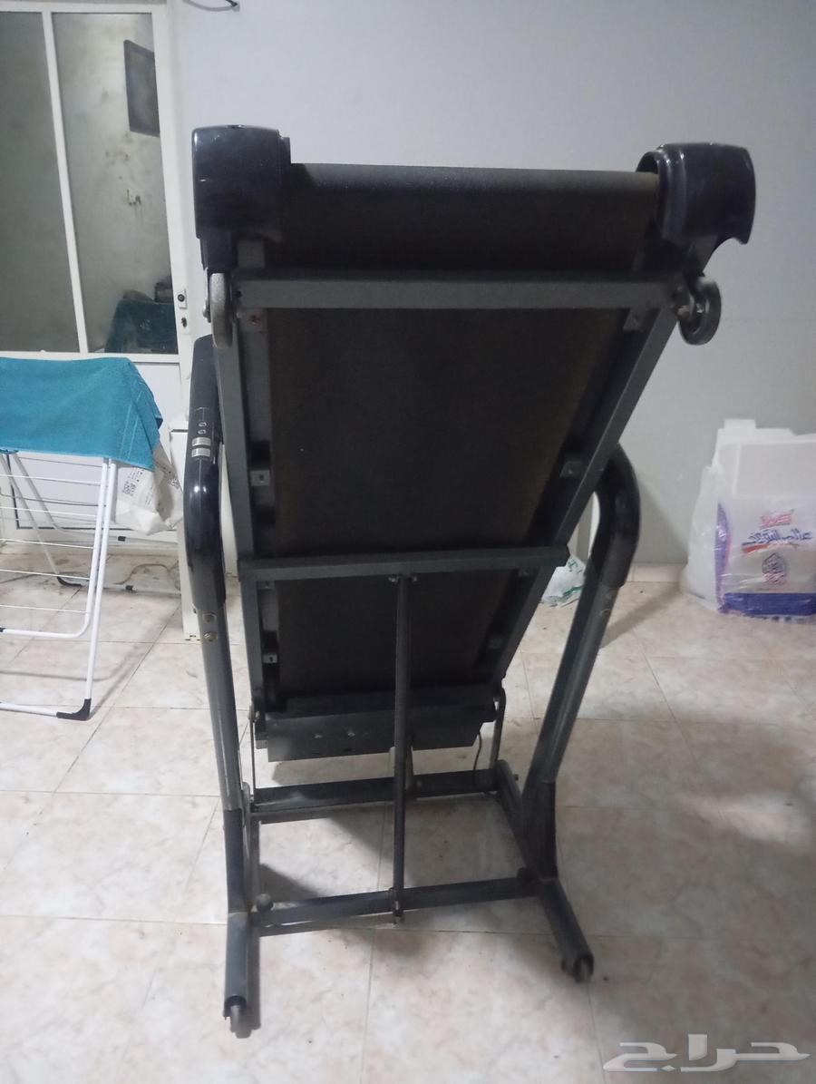 Treadmill for sale, clean used, selling due to no need64465857211139110