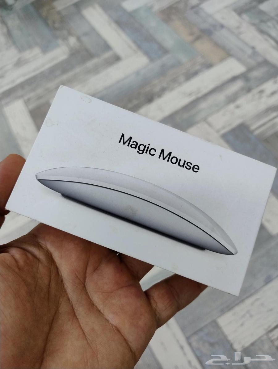 Original Apple mouse, very light use64467312921474110