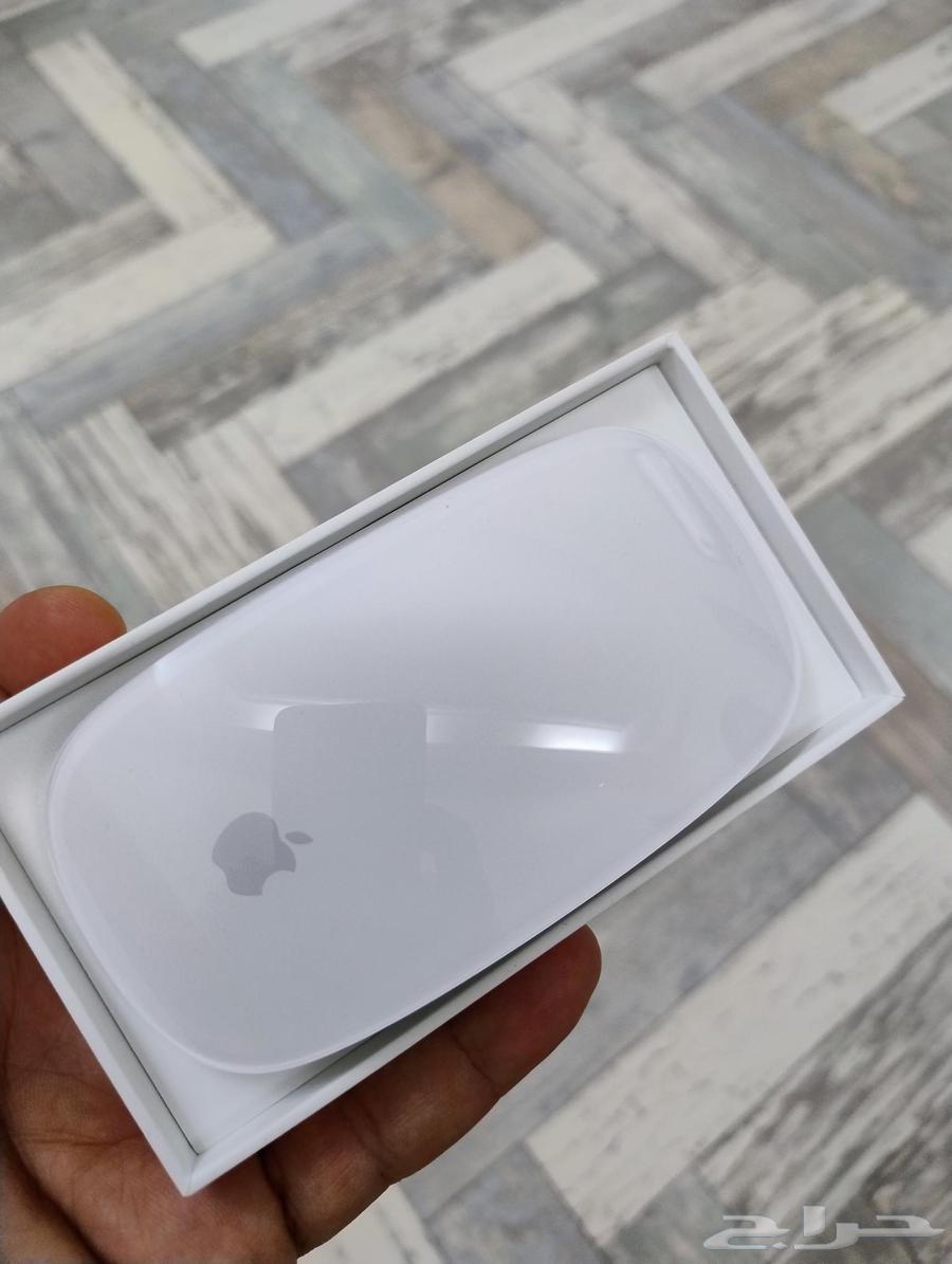 Original Apple mouse, very light use64467312921474111