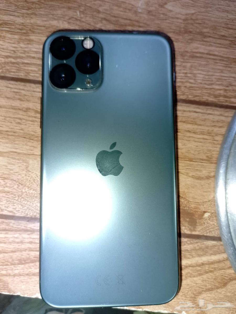 iPhone 11 Pro. The phone is very clean, no issues, the phone works64470223663235110