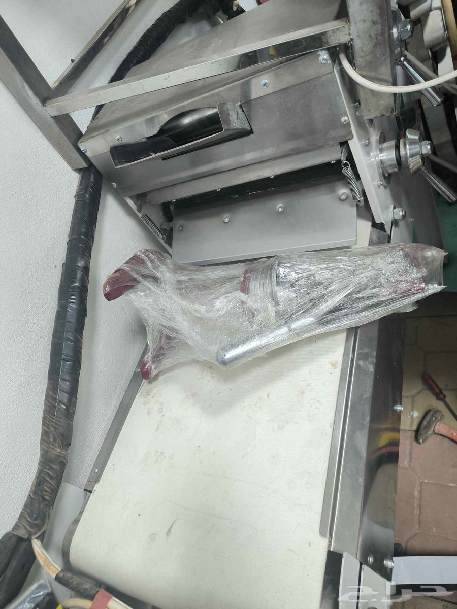 فراده عجين ومنشار لحوم ماركه اوميغا ايطالي64465127873923110