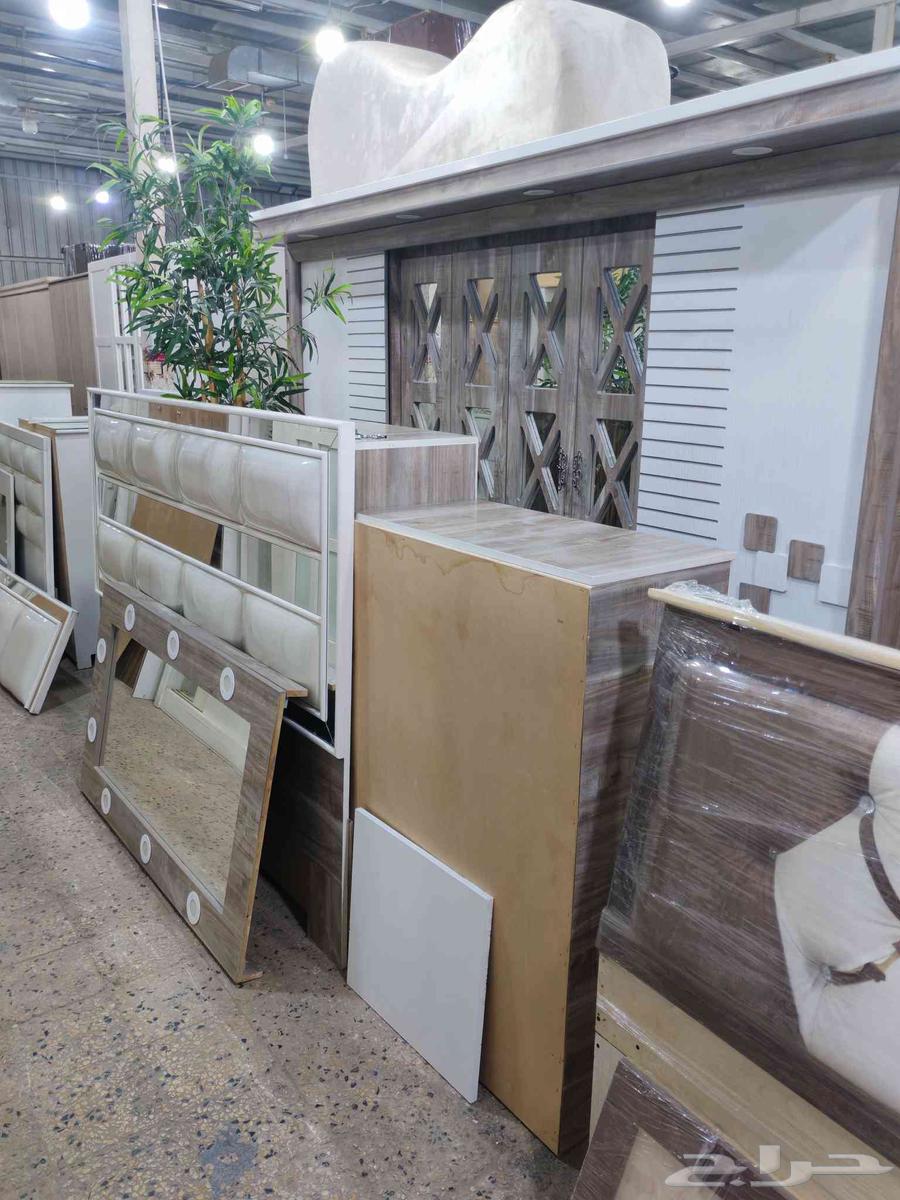 غرف نوم ودواليب مستعمل بحاله ممتازه64468426170498111