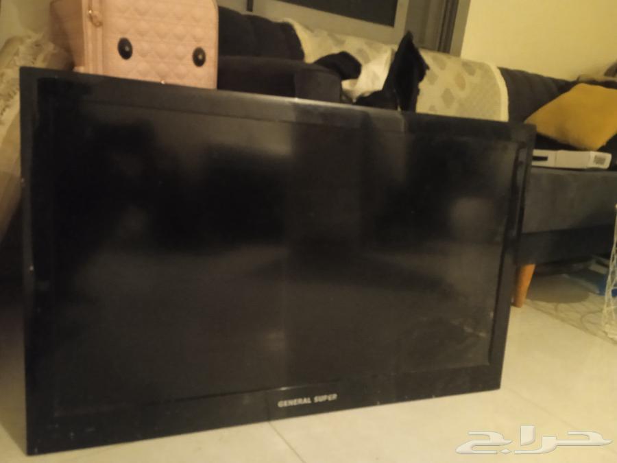 شاشة فل اتش دي 42 بوصة  سرير ايكيا شبة جديد  مرتبة  طقم لحاف64471307274883110