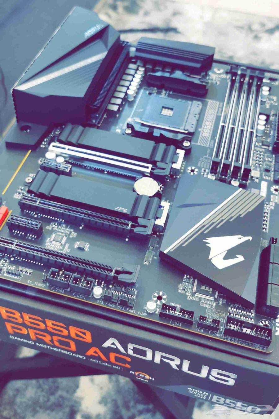 جهاز كمبيوتر للبيع64464125251586111