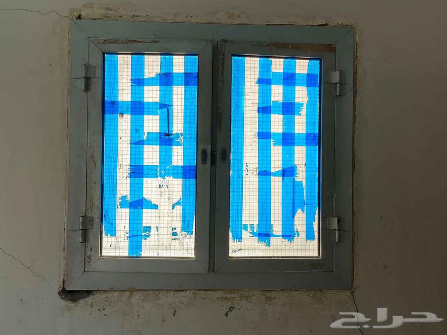 شبابيك المنيو للبيع64466891515138110