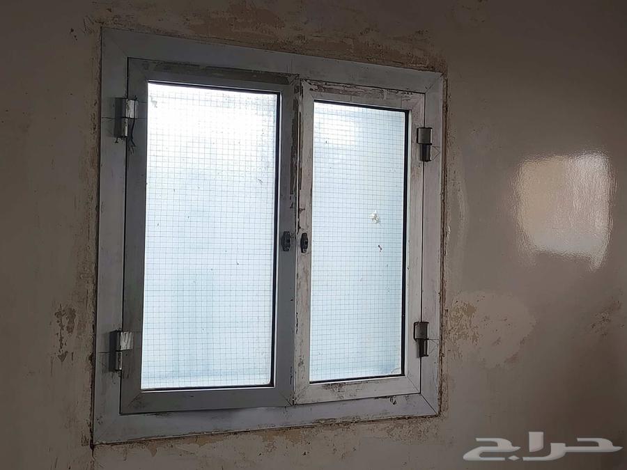 شبابيك المنيو للبيع64466891515138111