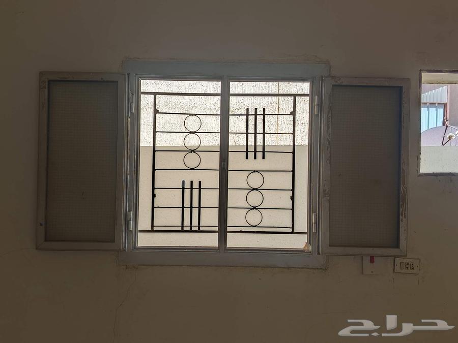 شبابيك المنيو للبيع64466891515138113