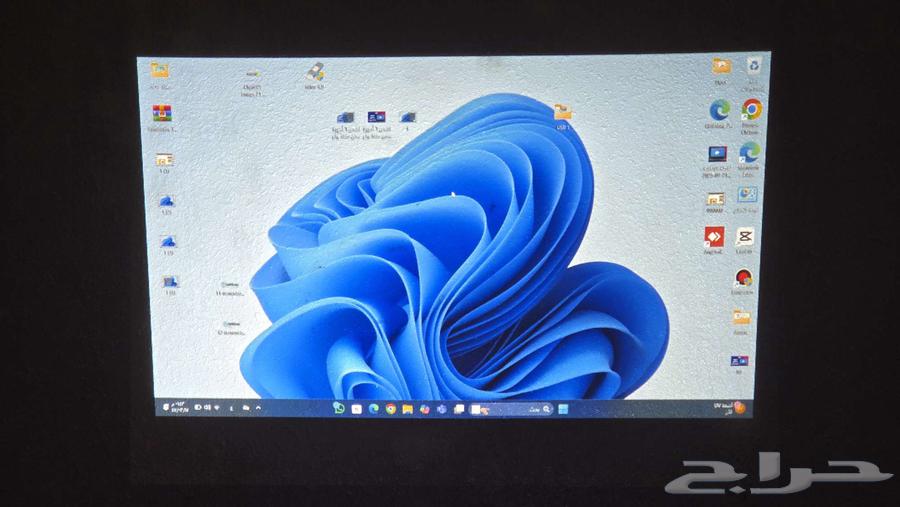 Clean projector64471389099651113