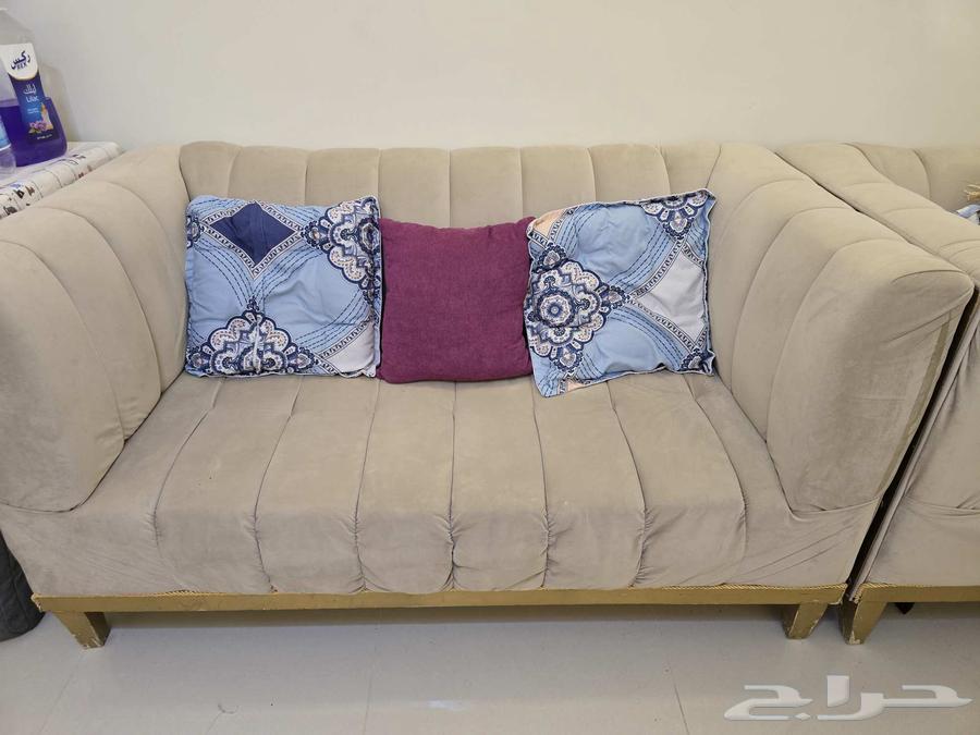 كنب 7 افراد لسرعة البيع 300 ريال حي الرمال64466502403971113