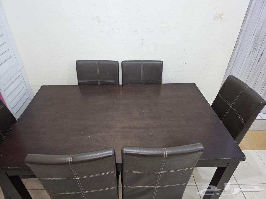 للبيع طاولة و6 كراسي64470045829123110