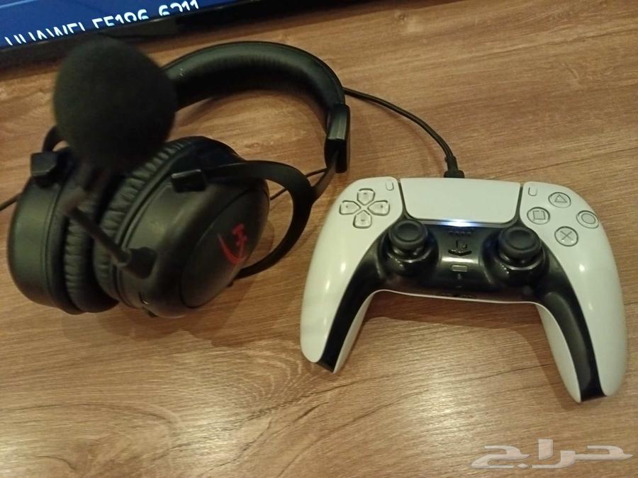 Sony Five with tape input and HyperX headset with Sony cables64469879142786110