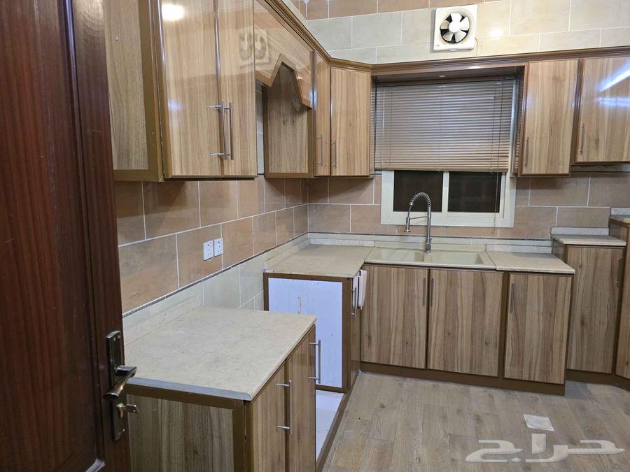 مطبخ 4 4 نظيف جدا64470607399427112