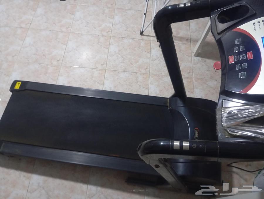 Treadmill for sale, clean used, selling due to no need64465857211139112