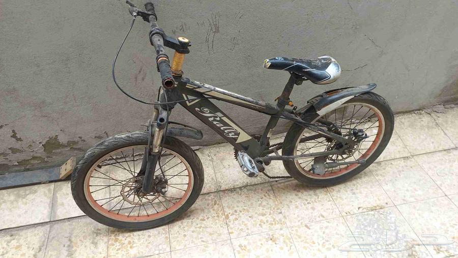 دراجه للبيع تحتاج بعض الصيانه 50ريال64469962472193111