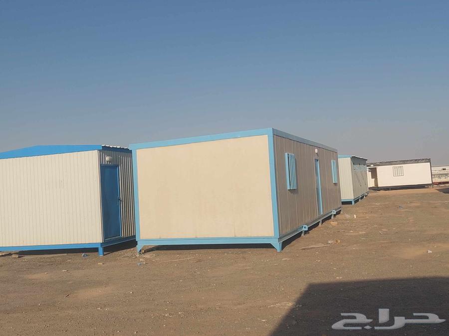 Containers of all sizes barn64466516402050111