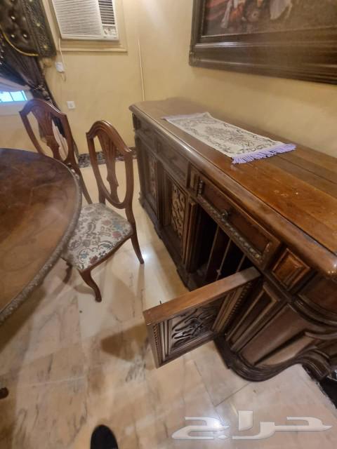 طاولة طعام بدون كراسي و بوفية انتيك خشب ماليزي64470416101379111