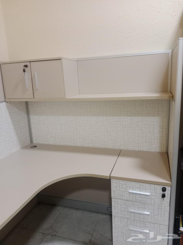 New single workstation with carton for only 200 SAR64467031336322113