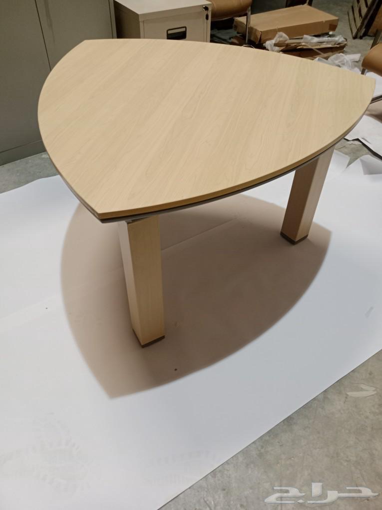 Very luxurious new meeting table with carton for only 20064467285017985111